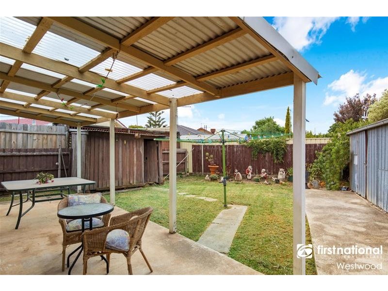 37 Whittaker Avenue, Laverton VIC 3028