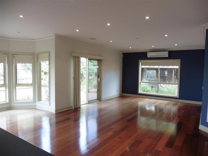 6 Harvest Way, Werribee VIC 3030