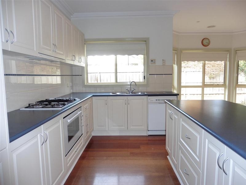 6 Harvest Way, Werribee VIC 3030