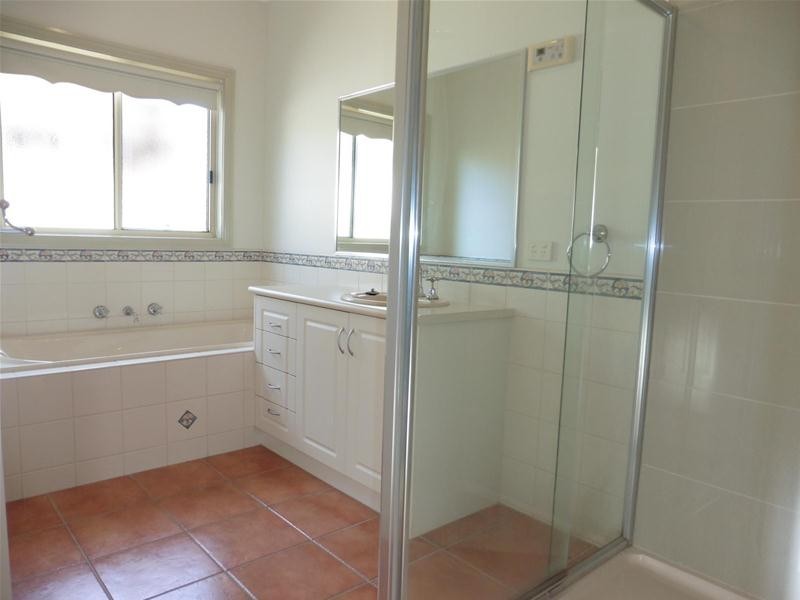 6 Harvest Way, Werribee VIC 3030