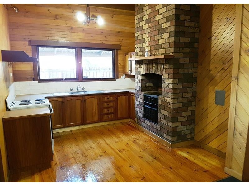 2 Greaves Street Sth, Werribee VIC 3030