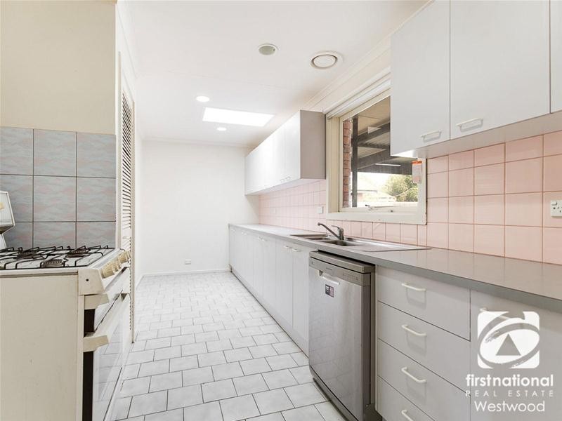 121 Cambridge Crescent, Wyndham Vale VIC 3024