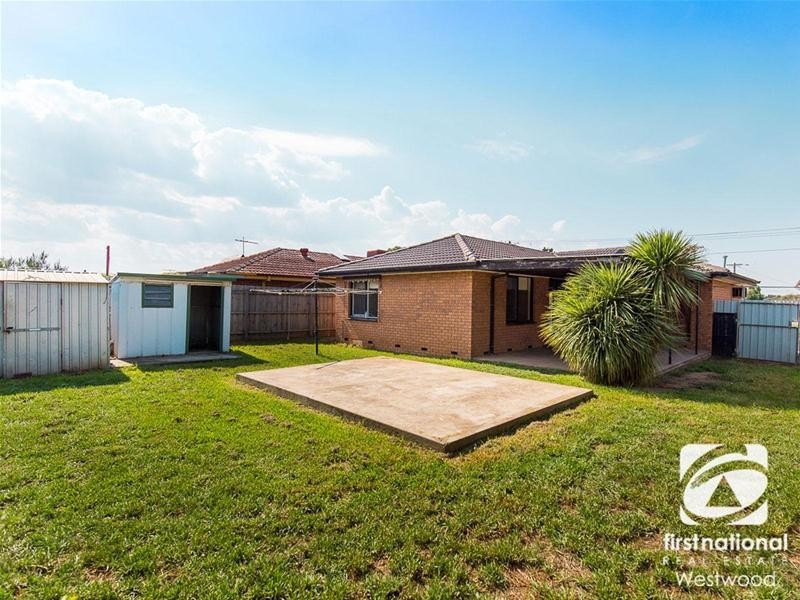 121 Cambridge Crescent, Wyndham Vale VIC 3024