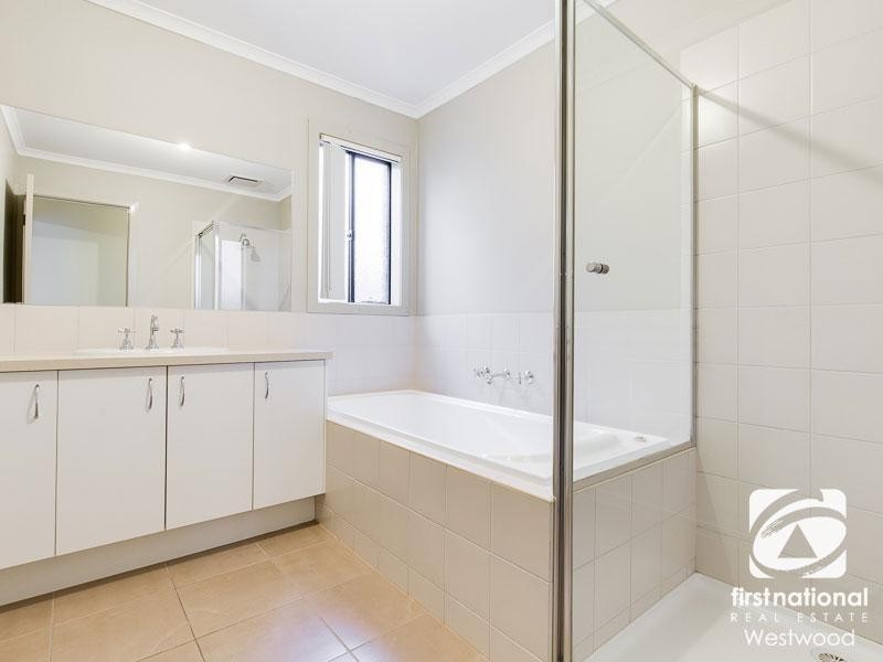 22 Billabong Crescent, Tarneit VIC 3029