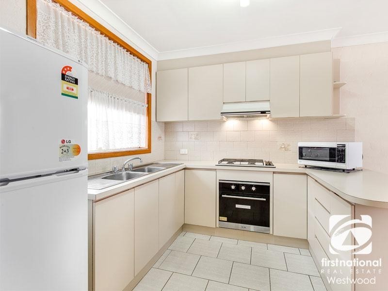 2/129-131 Mossfiel Drive, Hoppers Crossing VIC 3029
