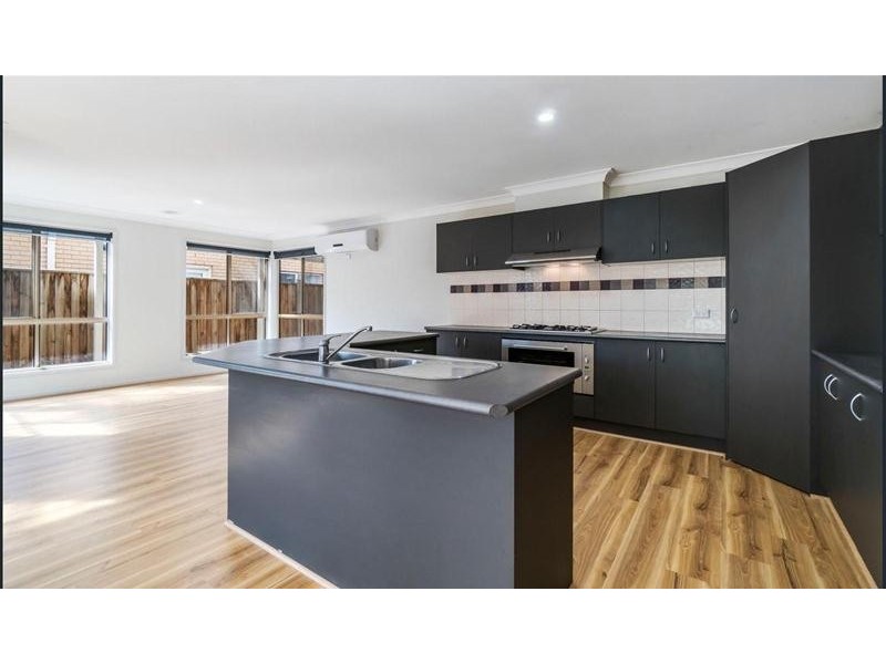 10 Emperor Parade, Tarneit VIC 3029