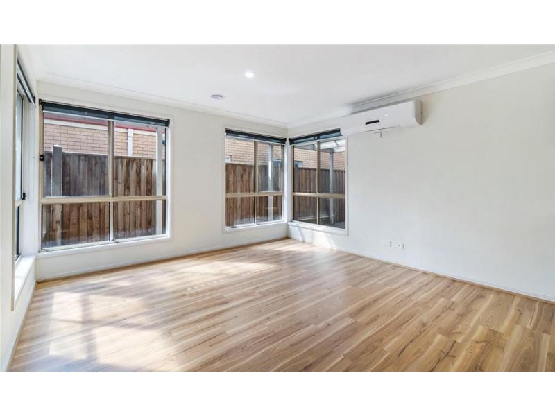 10 Emperor Parade, Tarneit VIC 3029