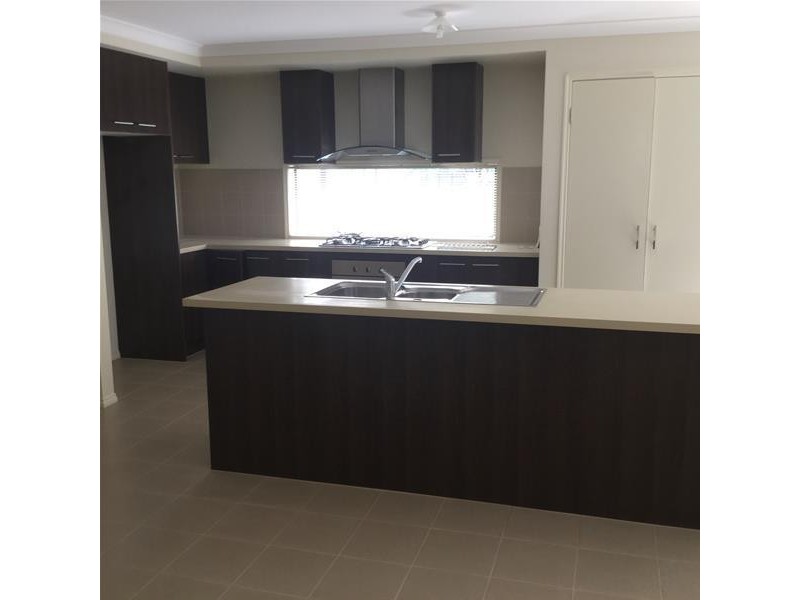 2 Mandora Grange, Tarneit VIC 3029