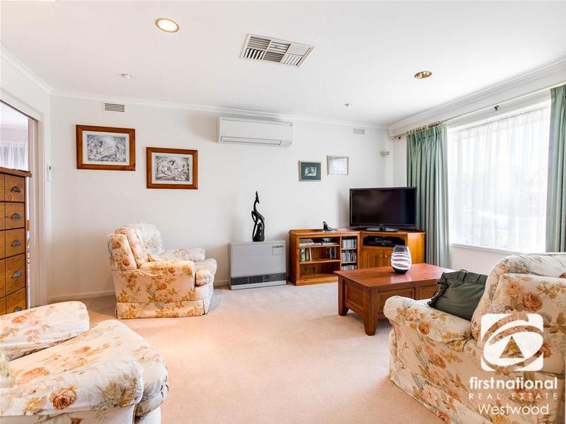 15 Smeaton Avenue, Hoppers Crossing VIC 3029