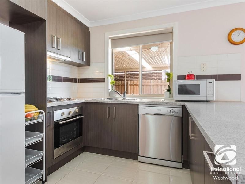 15 Ducane Street, Wyndham Vale VIC 3024