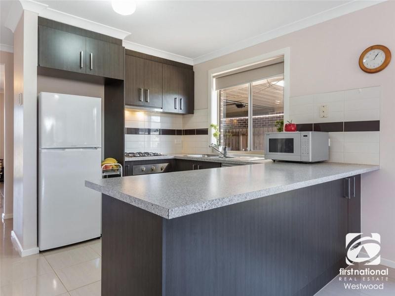 15 Ducane Street, Wyndham Vale VIC 3024