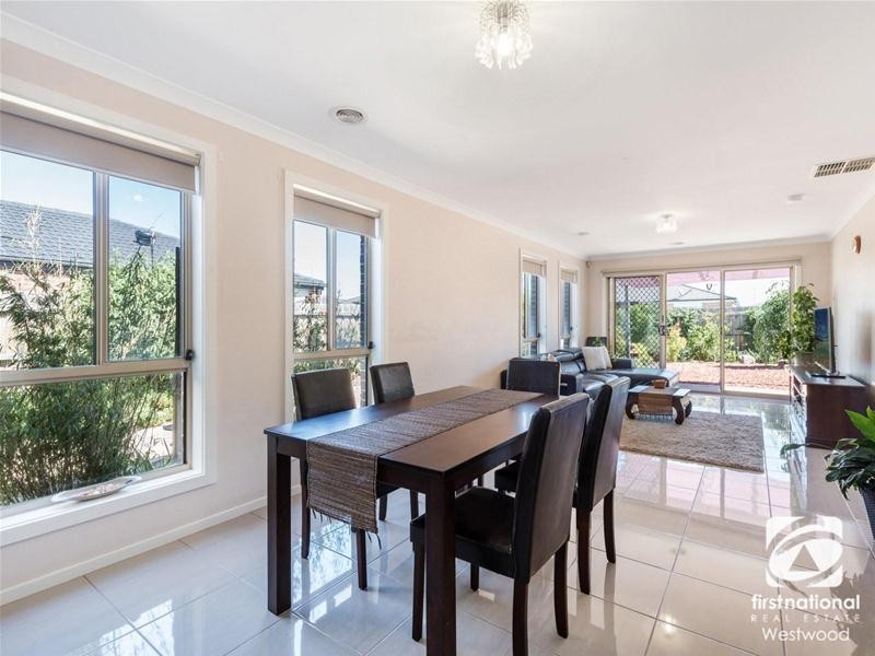 15 Ducane Street, Wyndham Vale VIC 3024