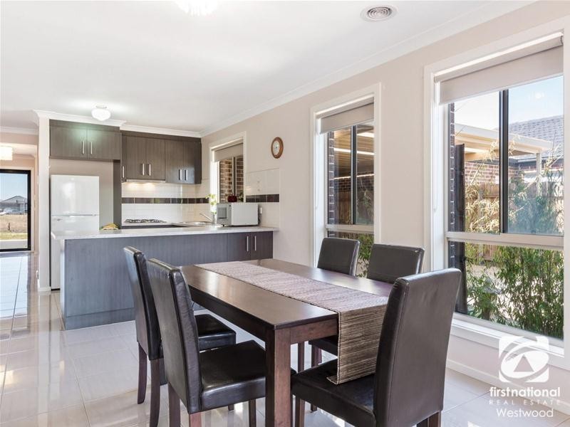 15 Ducane Street, Wyndham Vale VIC 3024