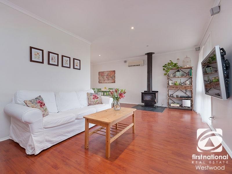 8 Tarwin Place, Wyndham Vale VIC 3024