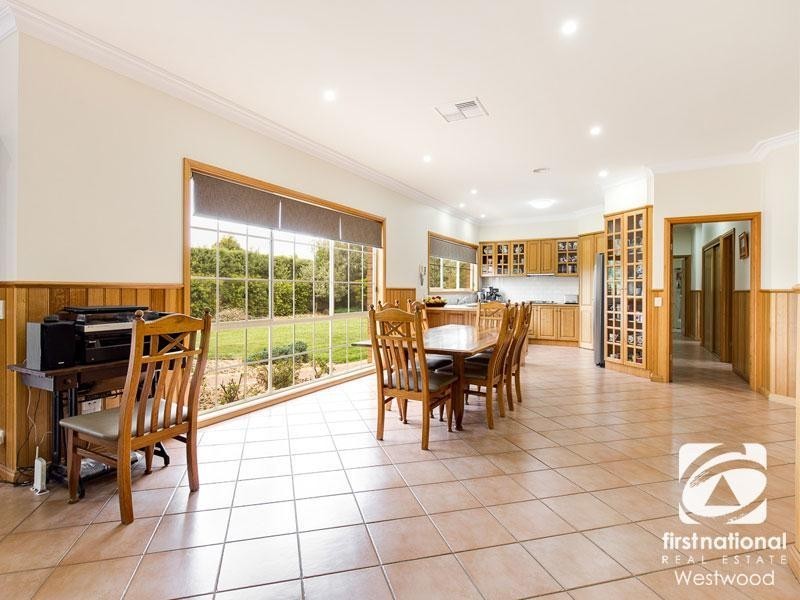 77 Hopetoun Road, Werribee VIC 3030