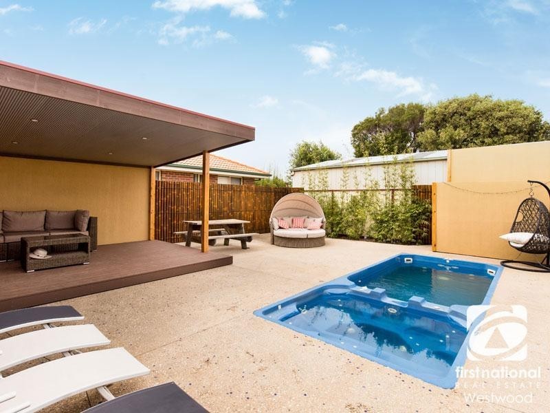 77 Hopetoun Road, Werribee VIC 3030