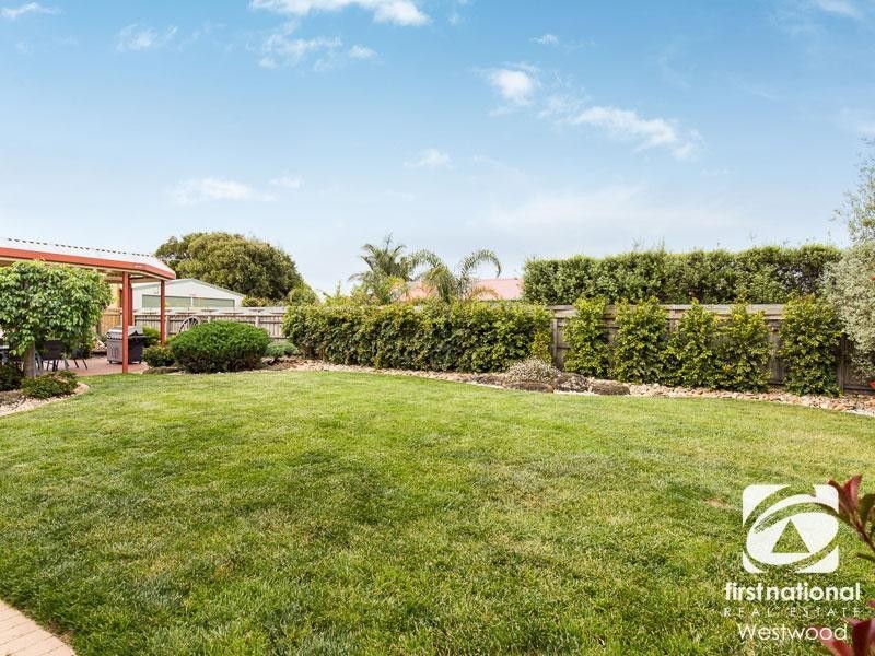 77 Hopetoun Road, Werribee VIC 3030