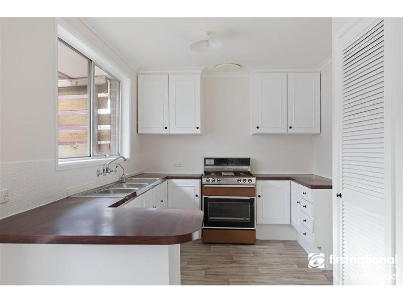 39 Claremont Crescent, Hoppers Crossing VIC 3029