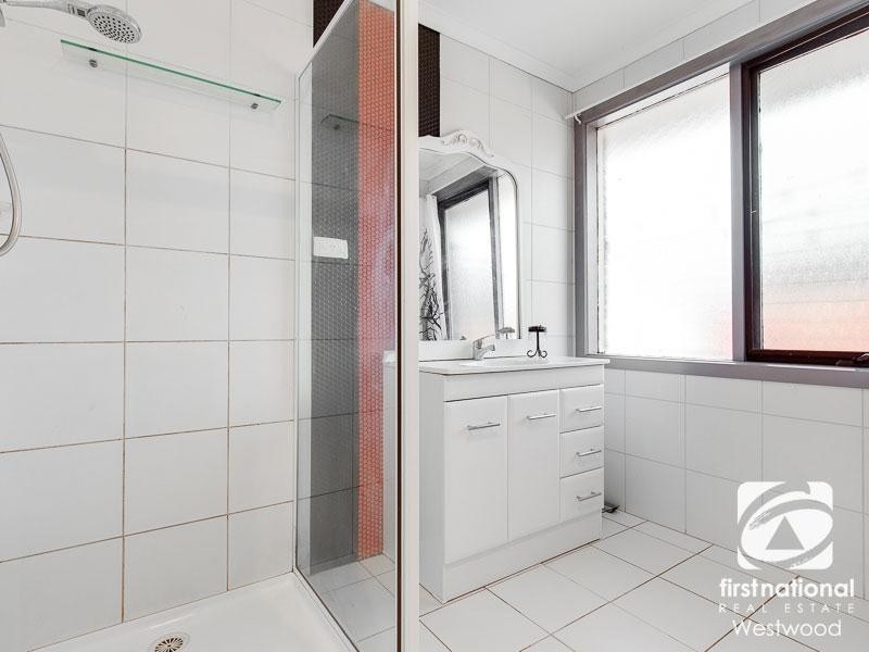 10 Vista Way, Wyndham Vale VIC 3024