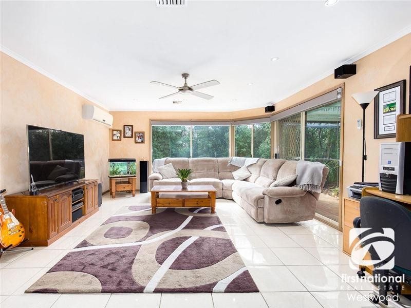51 Doris Drive, Hoppers Crossing VIC 3029