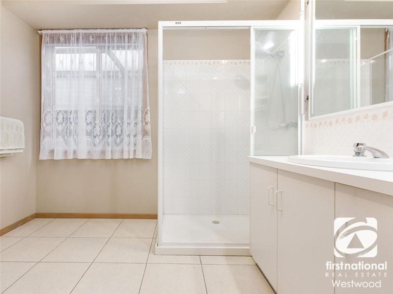 51 Doris Drive, Hoppers Crossing VIC 3029