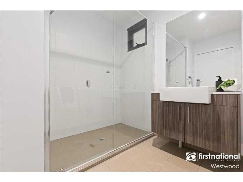 402/116 Watton Street, Werribee VIC 3030