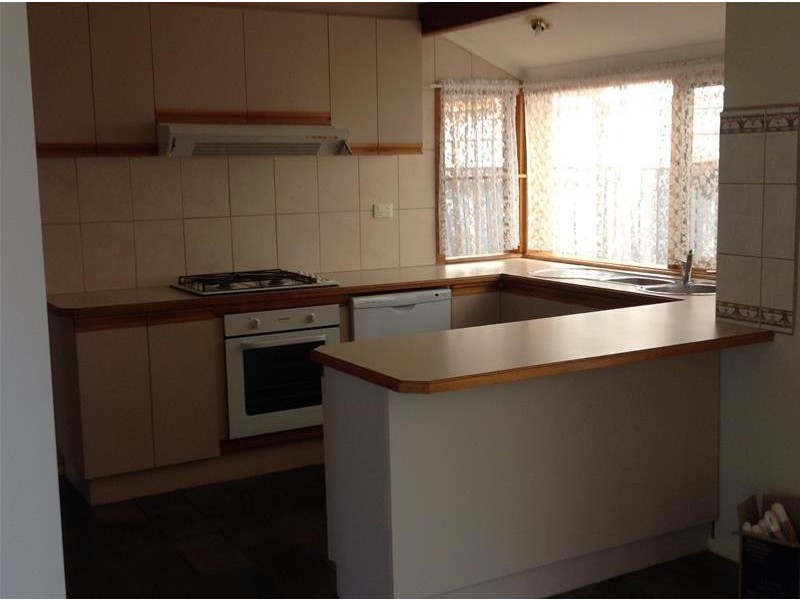 30 Black Forest Road, Werribee VIC 3030