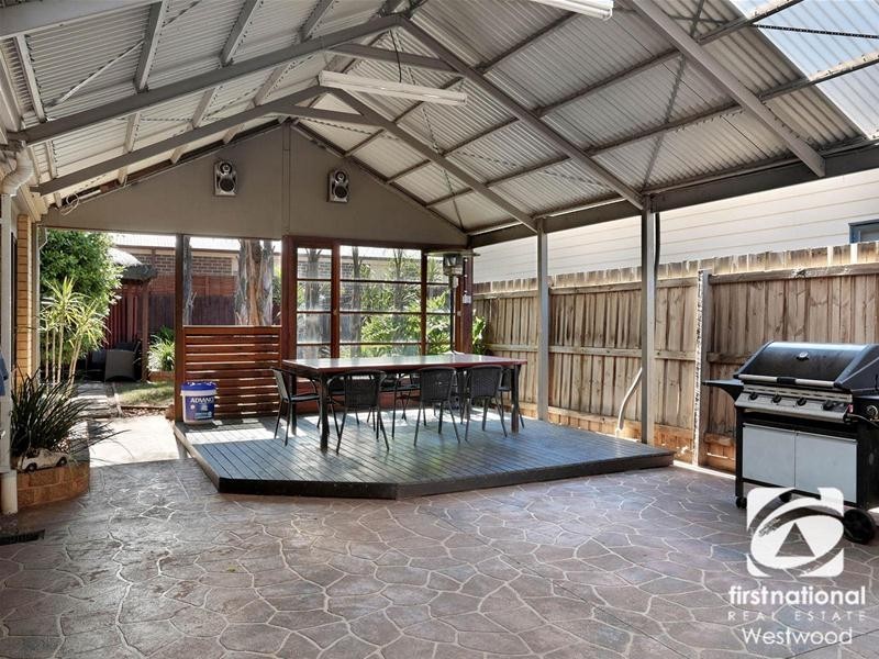 21 Rosamond Avenue, Tarneit VIC 3029