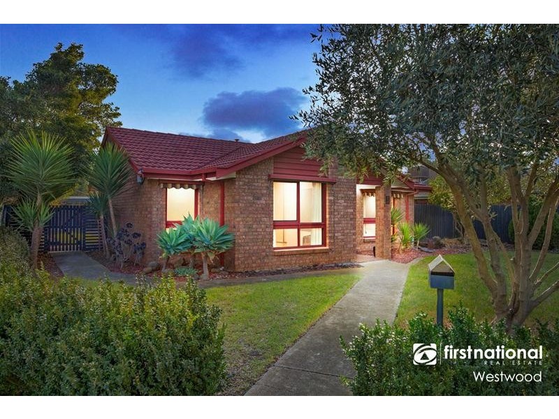 5 Dobell Crescent, Werribee VIC 3030