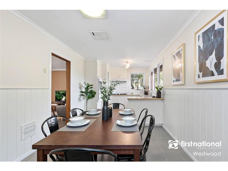 5 Dobell Crescent, Werribee VIC 3030