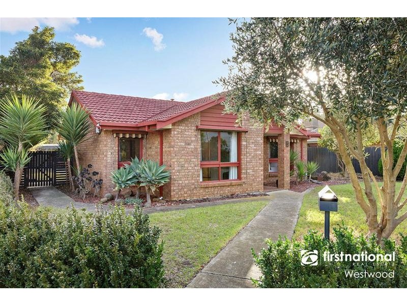 5 Dobell Crescent, Werribee VIC 3030