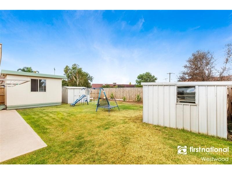 44 Queensbury Way, Werribee VIC 3030