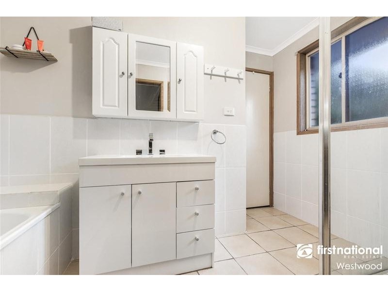 11 Oxley Court, Wyndham Vale VIC 3024