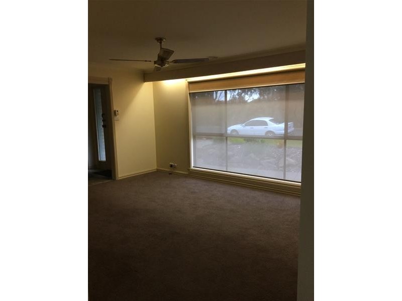 42 Golden Avenue, Werribee VIC 3030