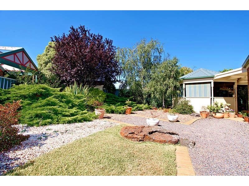 1 Clover Lane, Wyndham Vale VIC 3024