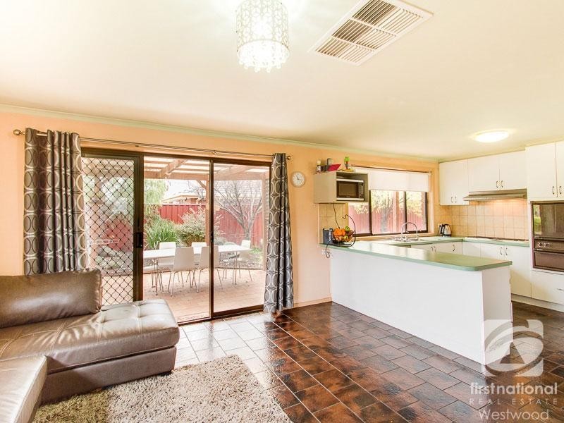 93 Bellbridge Drive, Hoppers Crossing VIC 3029