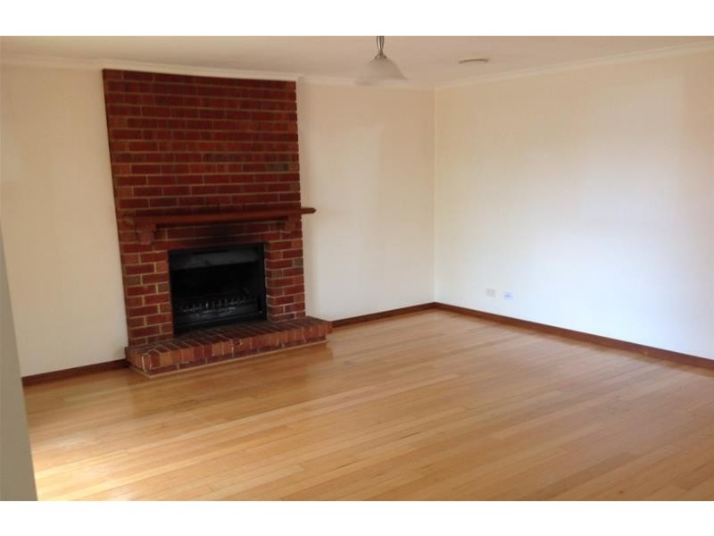 16 Chateau Close, Hoppers Crossing VIC 3029