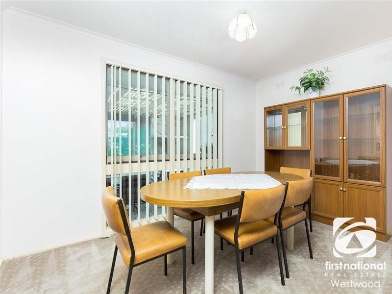 34 Strathmore Crescent, Hoppers Crossing VIC 3029
