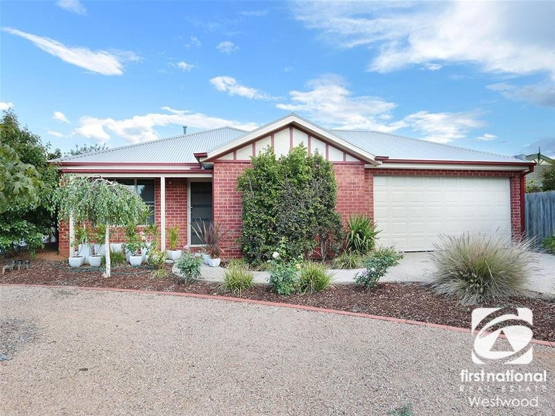 1/11 Filippin Court, Werribee VIC 3030