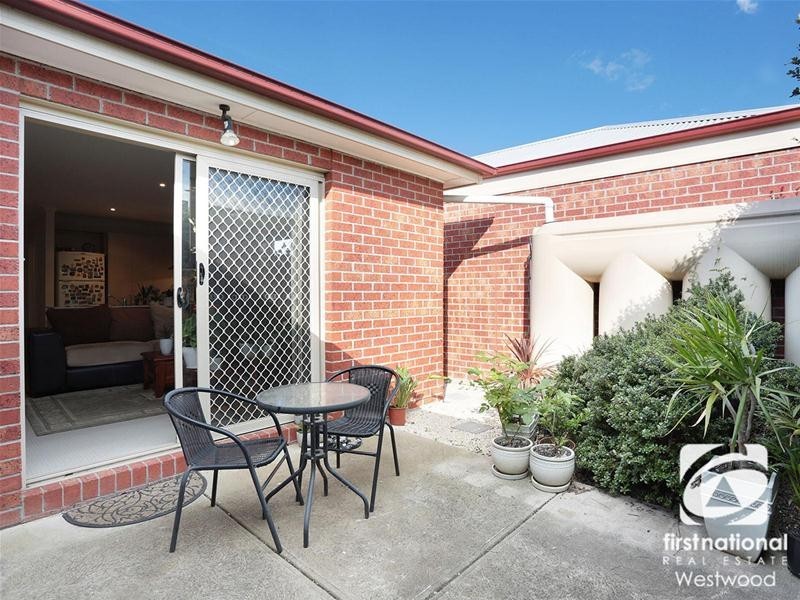 1/11 Filippin Court, Werribee VIC 3030