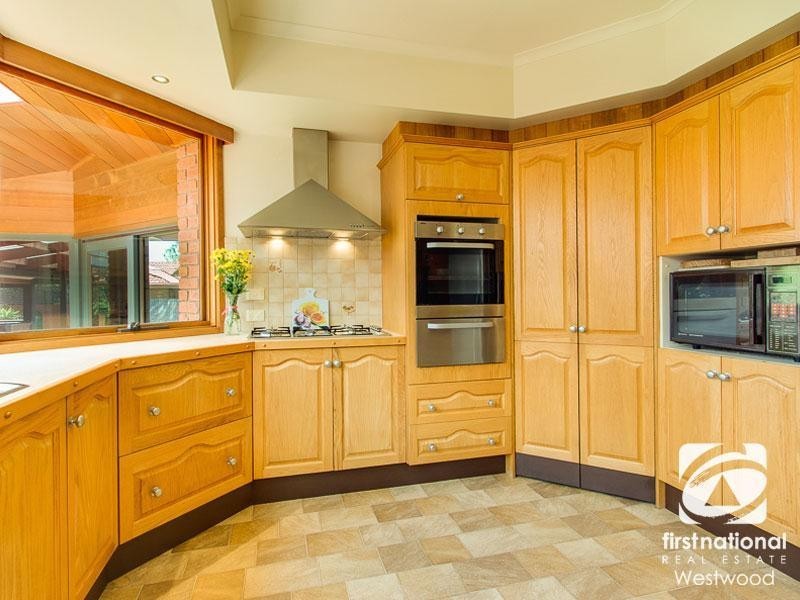 7 Linda Court, Werribee VIC 3030