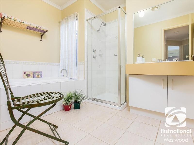 22 Creekview Way, Wyndham Vale VIC 3024