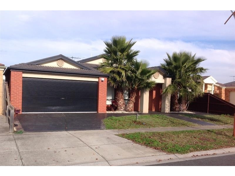 22 Macadamia Grove, Werribee VIC 3030