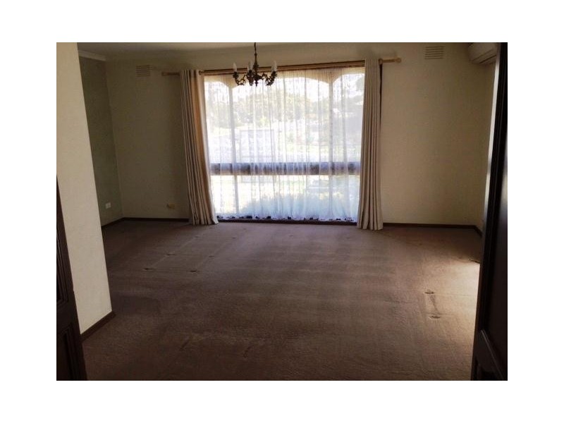 37 Huntingfield Drive, Hoppers Crossing VIC 3029