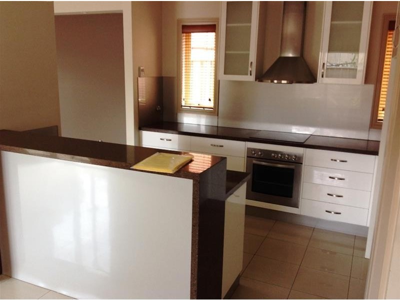 62 Riversdale Drive, Werribee VIC 3030