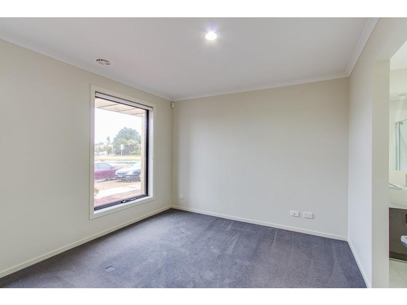 5 Morgan Crescent, Werribee VIC 3030