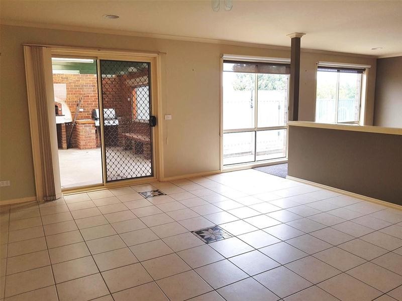 27 Abbotswood Drive, Hoppers Crossing VIC 3029