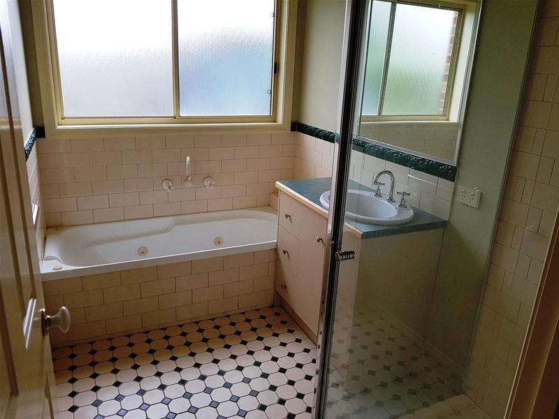 27 Abbotswood Drive, Hoppers Crossing VIC 3029