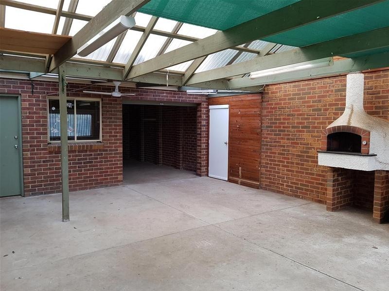 27 Abbotswood Drive, Hoppers Crossing VIC 3029