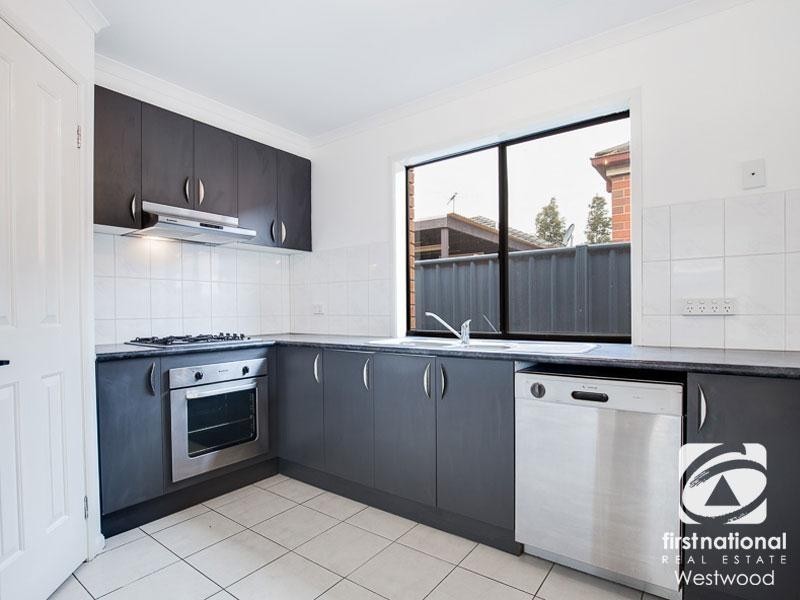 15 Bellinger Crescent, Wyndham Vale VIC 3024